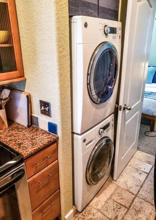 Retro Retreat In Dtsp - Explore The Downtown Area St. Petersburg Exterior foto