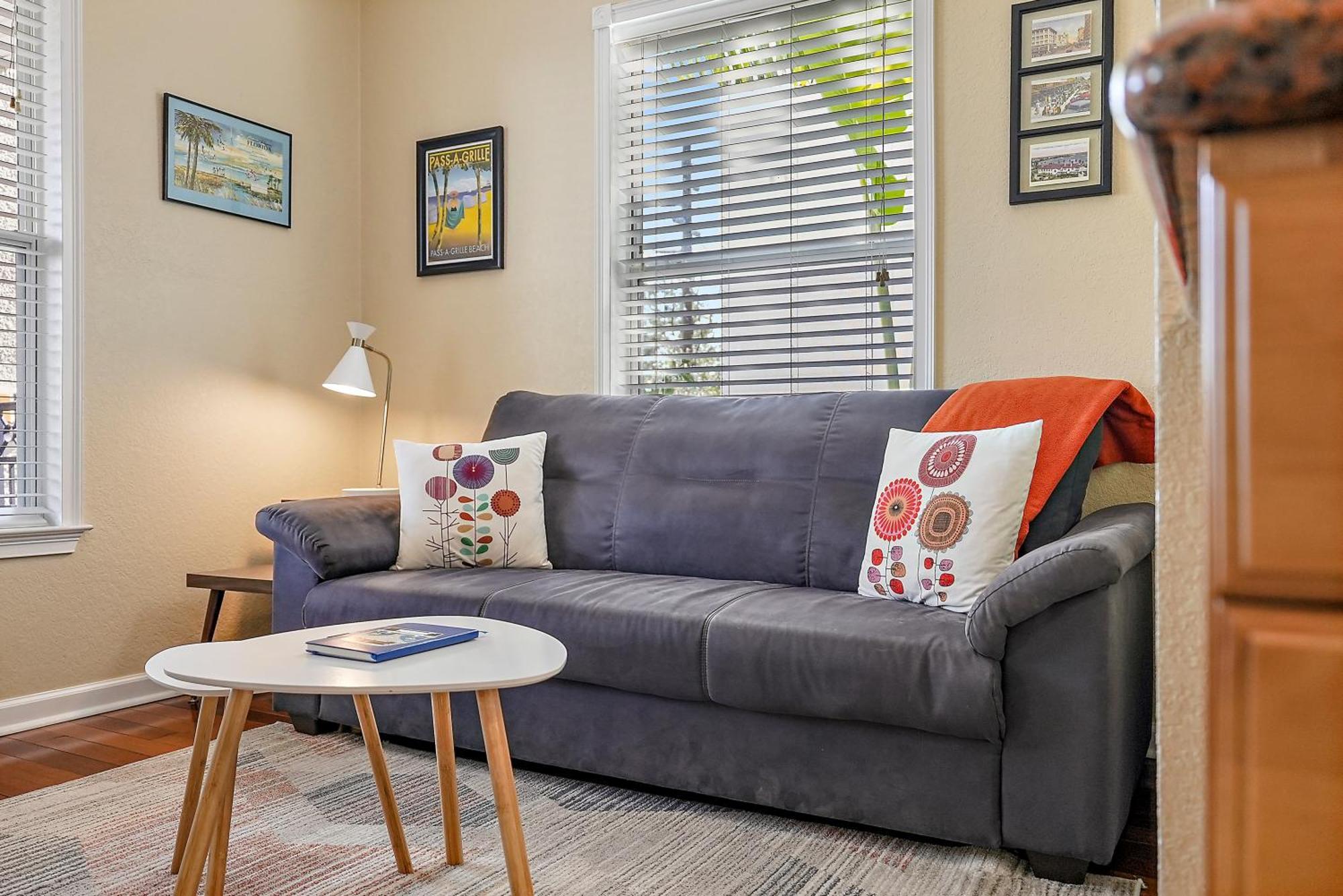 Retro Retreat In Dtsp - Explore The Downtown Area St. Petersburg Exterior foto