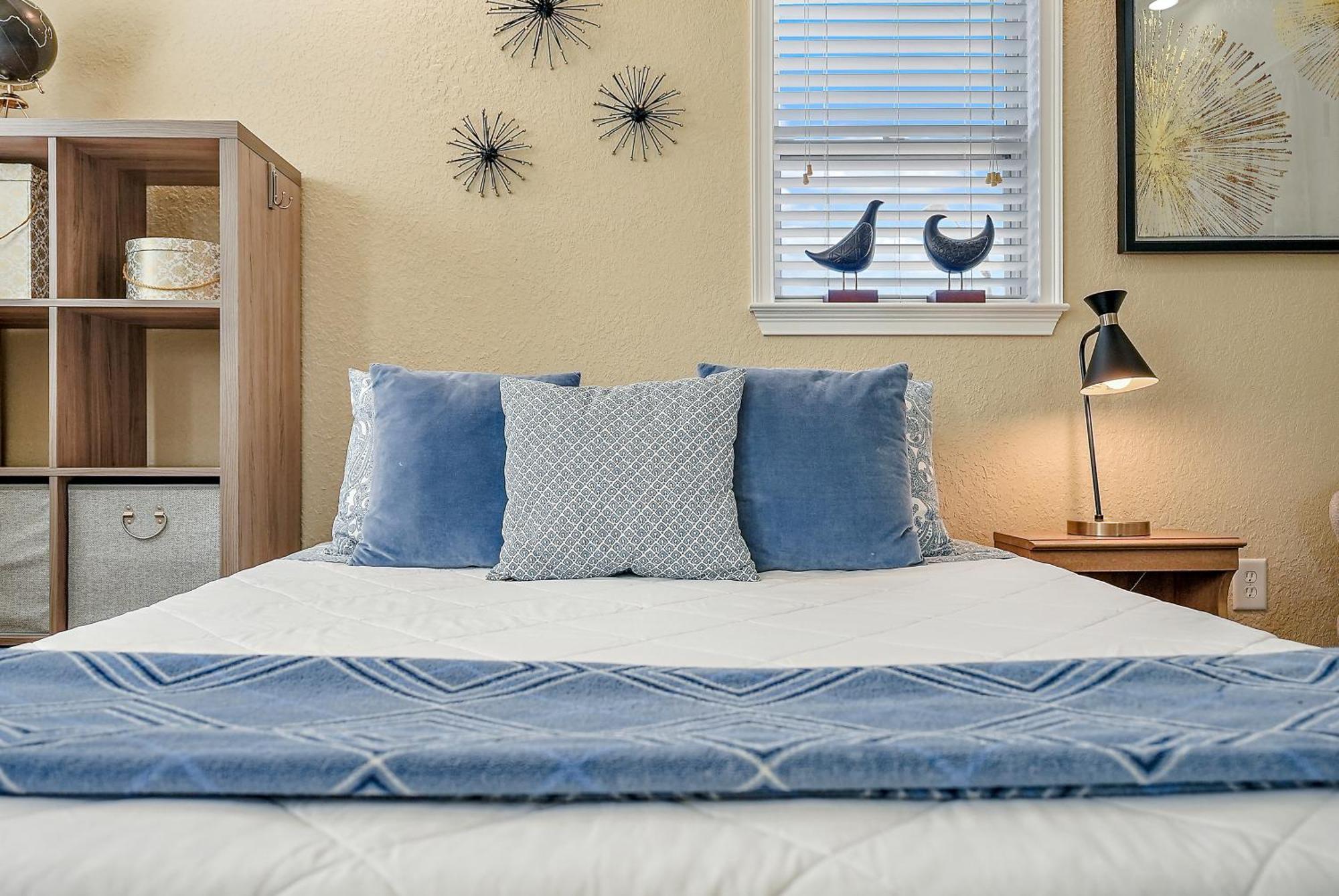 Retro Retreat In Dtsp - Explore The Downtown Area St. Petersburg Exterior foto