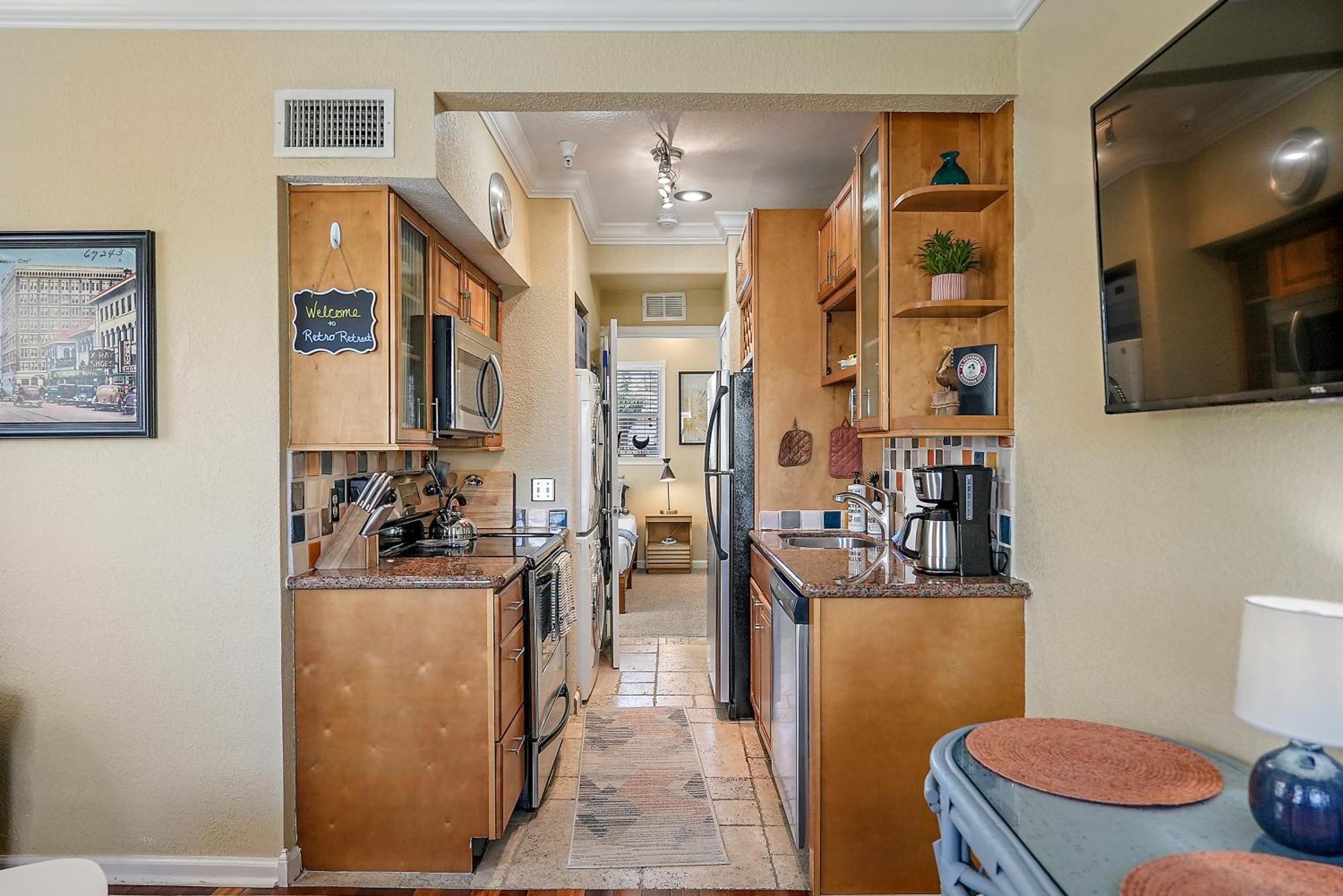 Retro Retreat In Dtsp - Explore The Downtown Area St. Petersburg Exterior foto