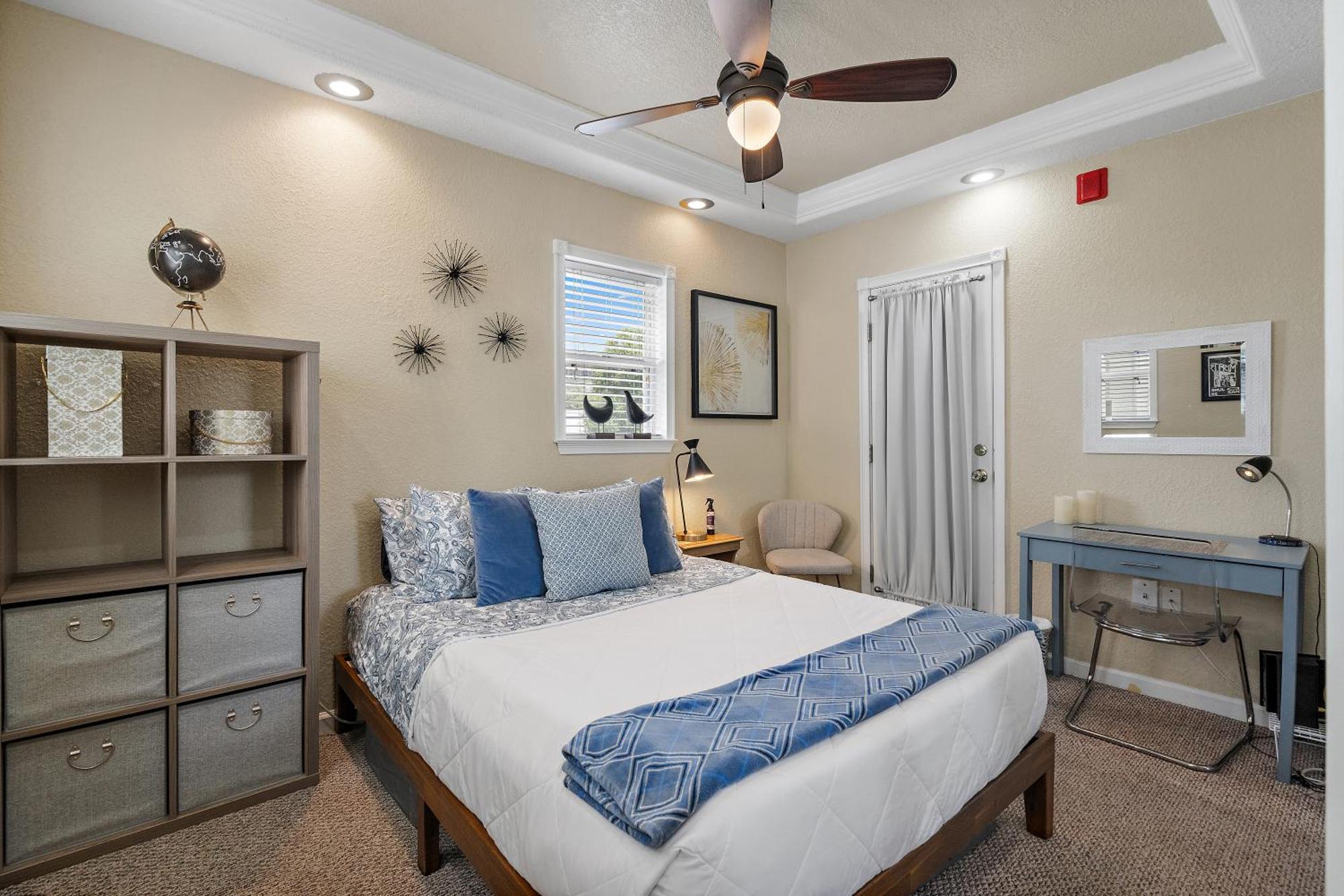 Retro Retreat In Dtsp - Explore The Downtown Area St. Petersburg Exterior foto