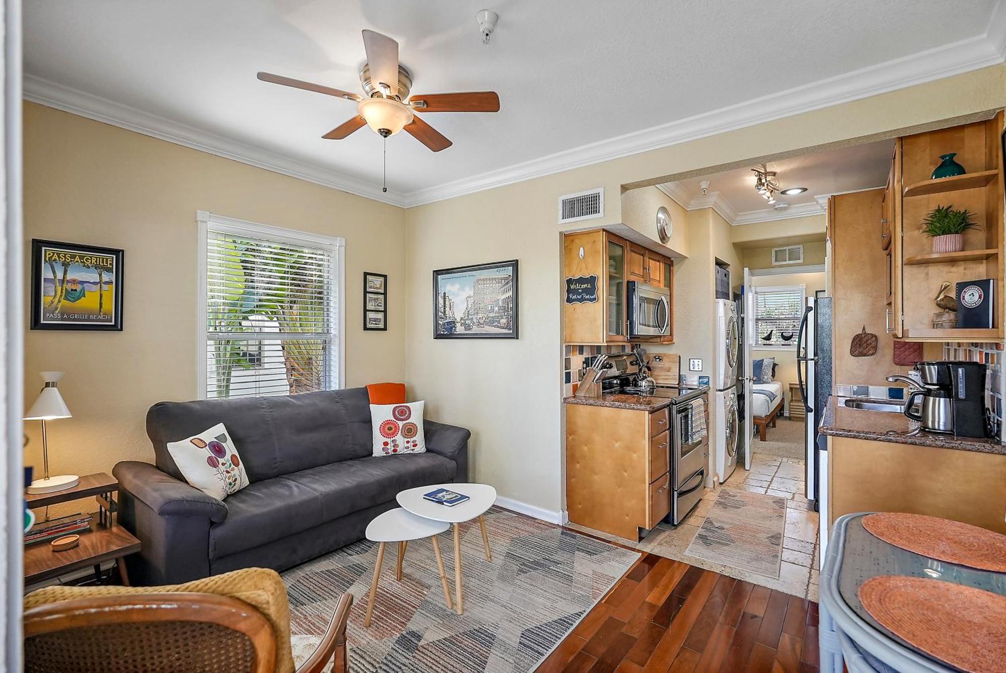 Retro Retreat In Dtsp - Explore The Downtown Area St. Petersburg Exterior foto